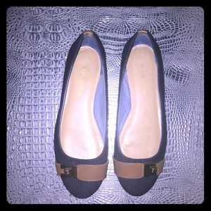 TOMMY HILFIGER FLATS!!❤️